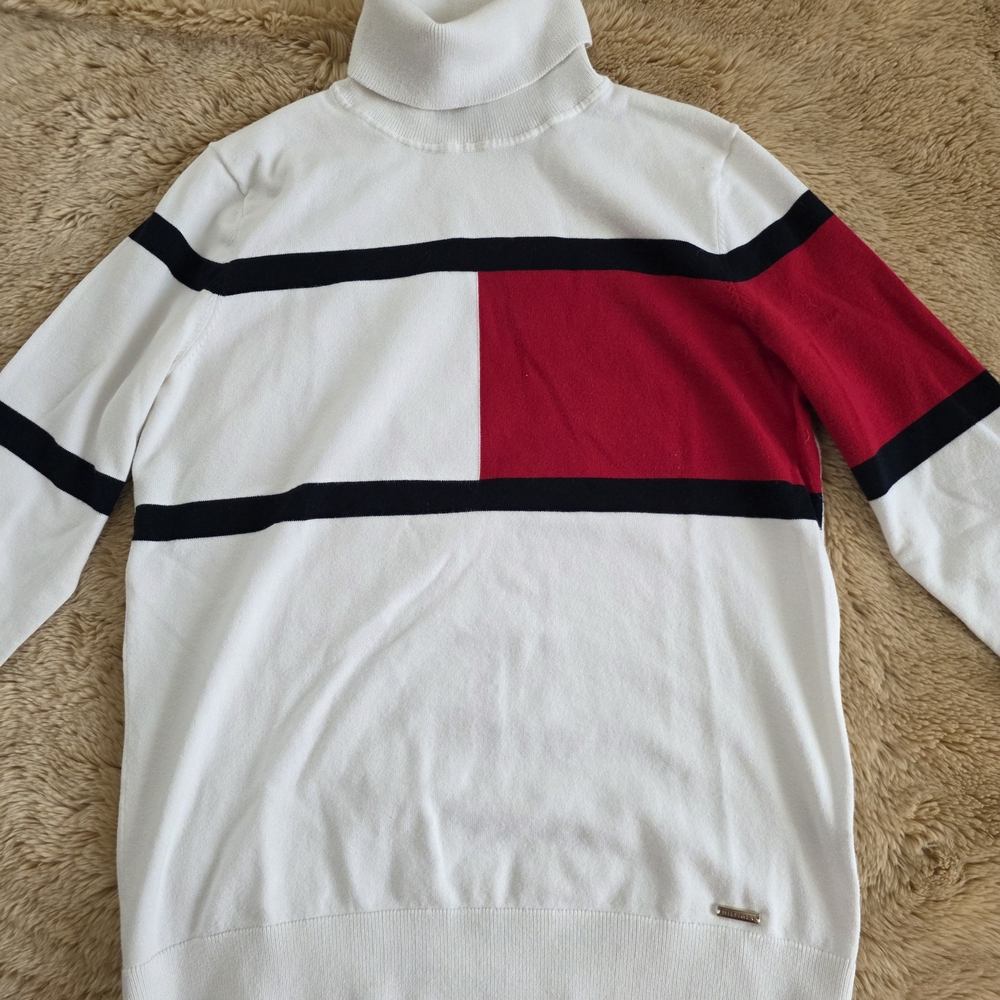 Tommy Hilfiger White and Red Turtleneck Sweater
